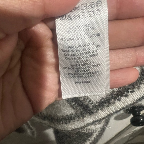 Ellen Tracy Gray and White Cowl Neck Sweater with Turtleneck - Picture 5 of 8